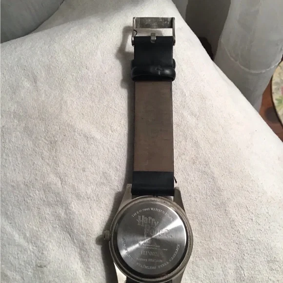 ⚡️Rare Vintage Harry Potter Wrist Watch⚡️ - Picture 4 of 5
